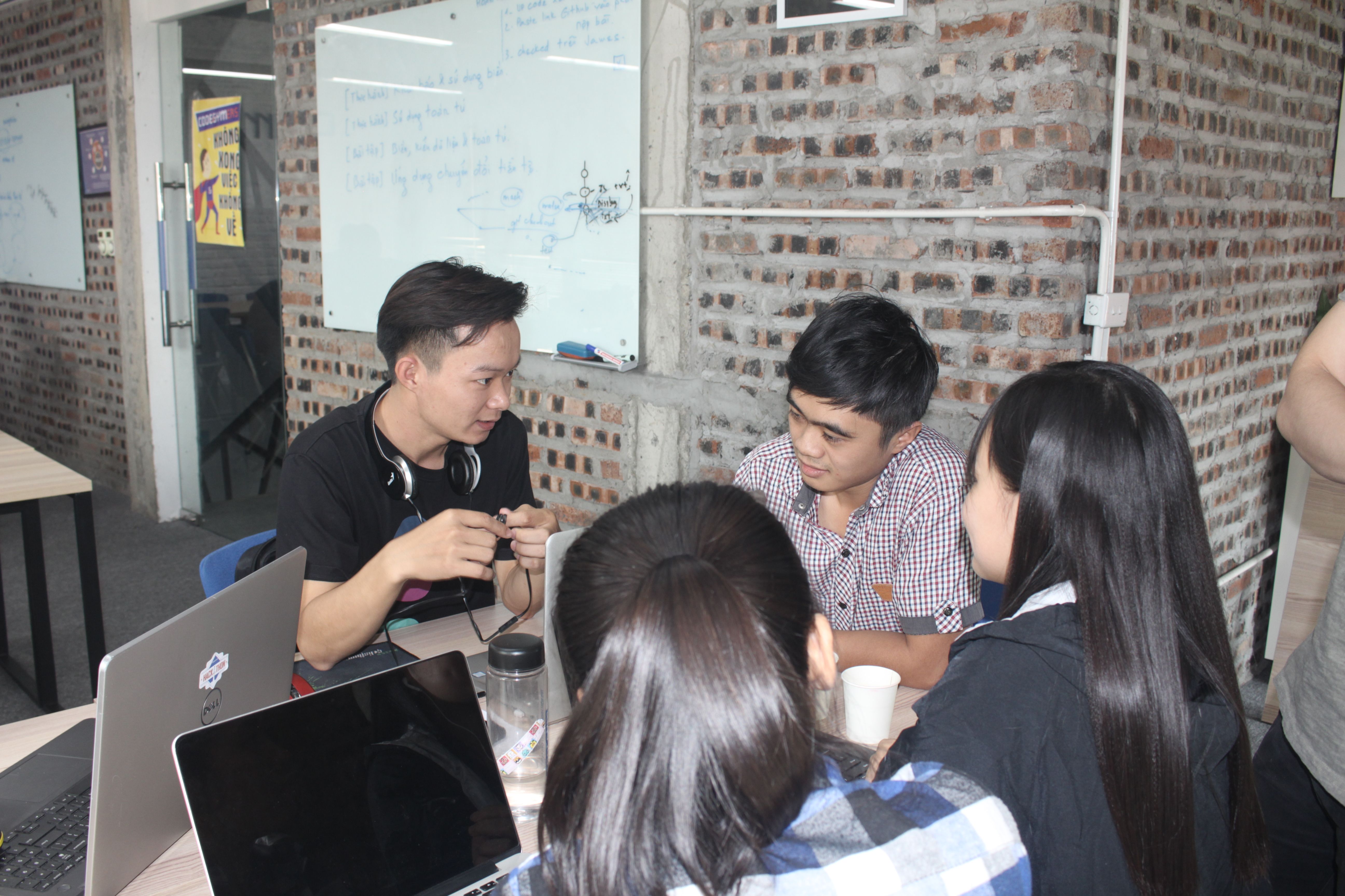 cuộc thi CodeGym Autumn Hackathon