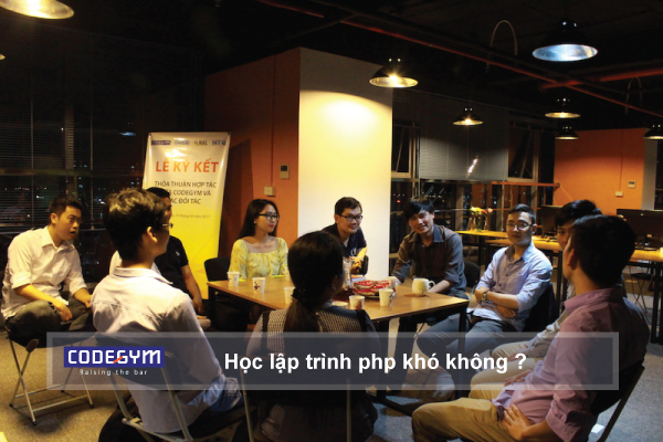 Học lập trình php khó không?