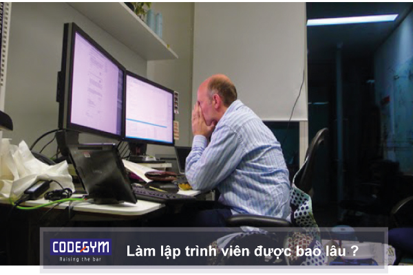 tuổi nghề của một lập trình viên máy tính có được lâu không 