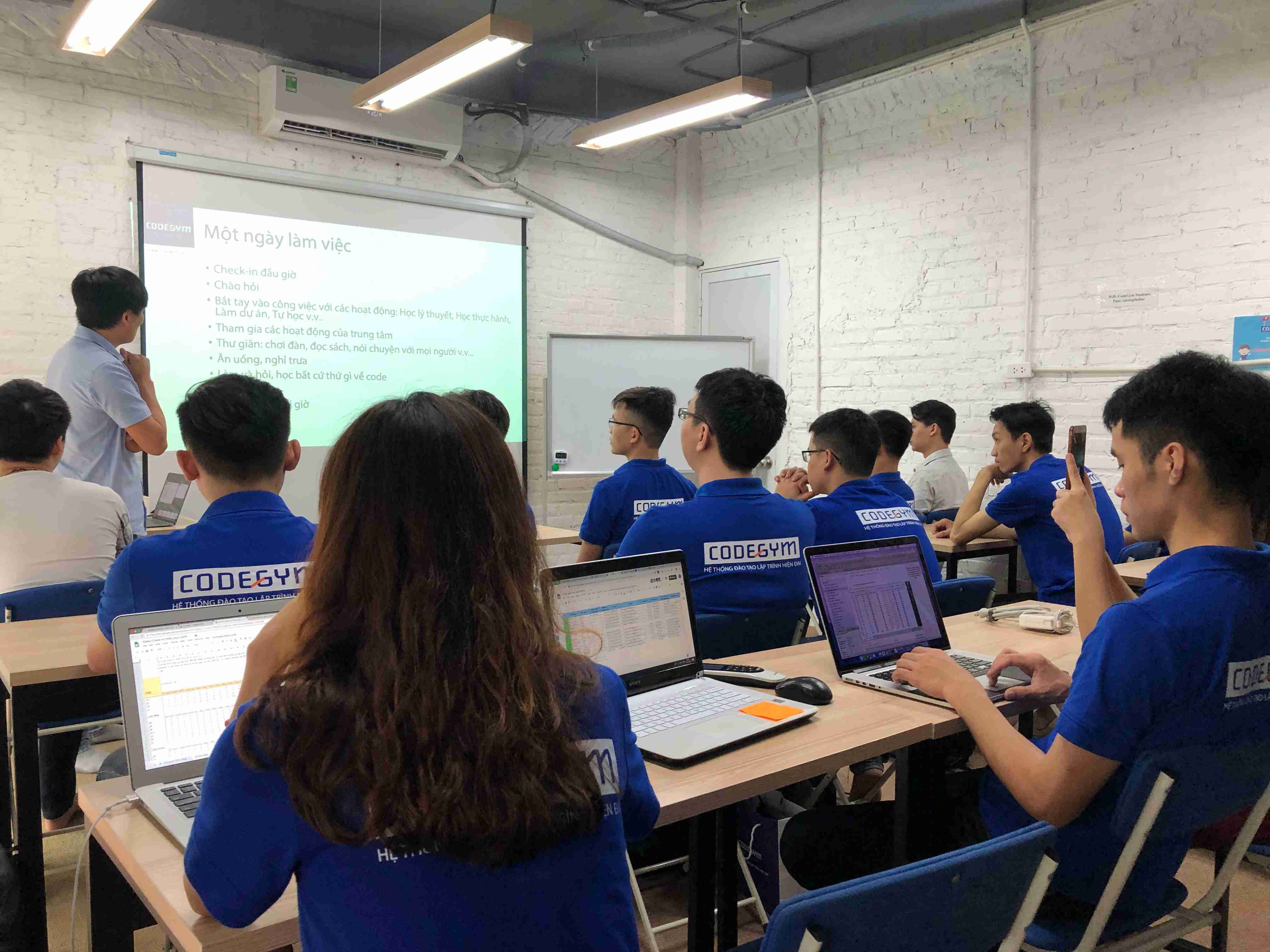 khai giảng lớp CGC8 Java khai giảng lớp CGC8 Java