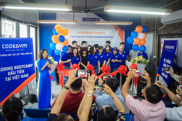 con gái nên học công nghệ thông tin