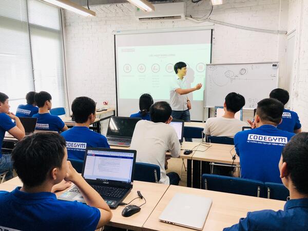 CodeGym khai giảng
