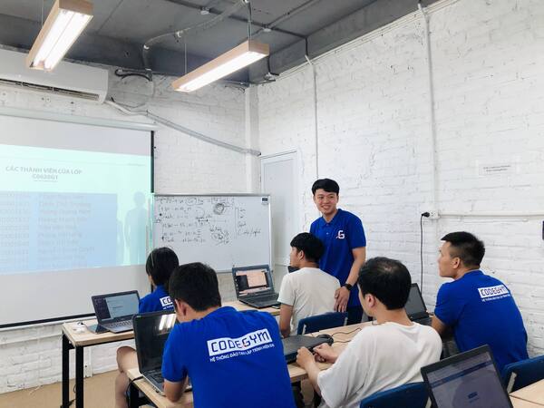 CodeGym khai giảng