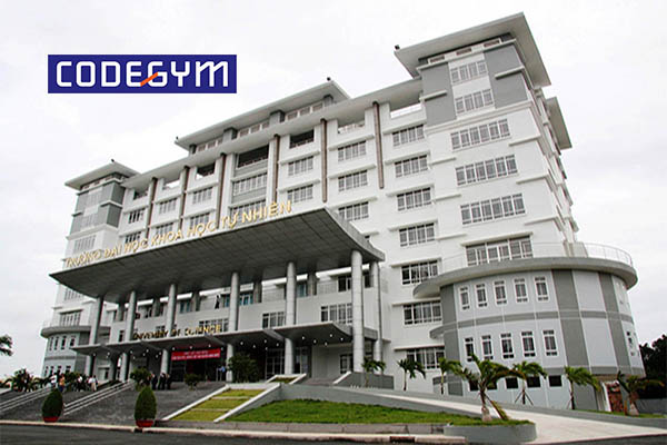 khoa-cong-nghe-thong-tin-nen-hoc-truong-nao-2-1