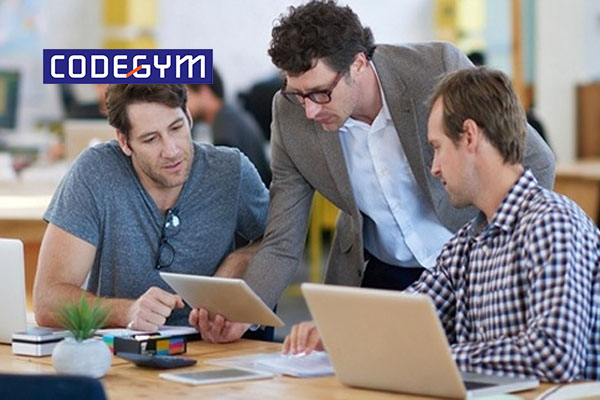 Lập trình viên công nghệ thông tin là gì? Nên chọn ngành nào để học