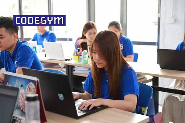 lap-trinh-vien-ra-truong-lam-gi-2-1