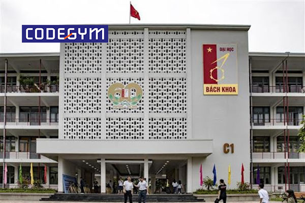 Top trường đại học dạy công nghệ thông tin lập trình viên uy tín nhất
