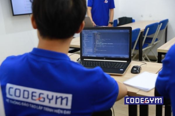 Học song bằng công nghệ thông tin- cơ hội cho sinh viên 2021