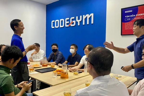 Doanh Nghiệp Nhật Bản Tới Thăm Quan CodeGym Hà Nội