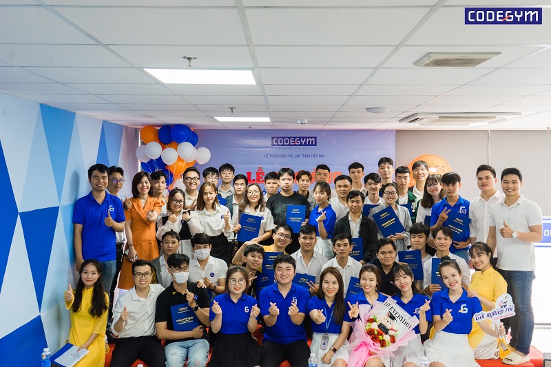 buổi lễ tốt nghiệp của CodeGym Đà Nẵng