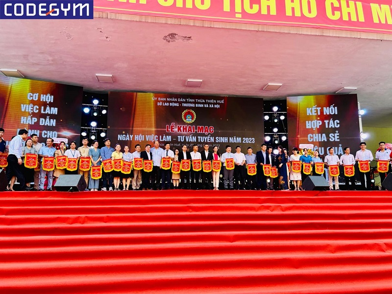 Ngày hội việc làm & Tư vấn tuyển sinh tỉnh Thừa Thiên Huế 2023