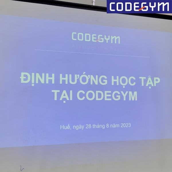 Định hướng học tập ngay từ buổi đầu tiên tại CodeGym Huế