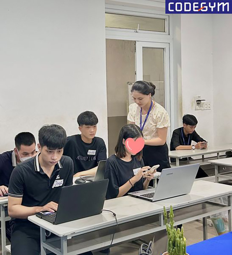 khai giảng lớp lập trình website với ASP .NET CORE