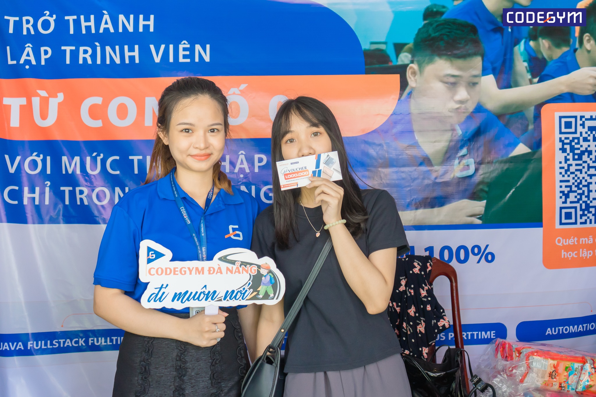 CodeGym Đà Nẵng chào đón Tân sinh viên Trường Đại học Kinh tế