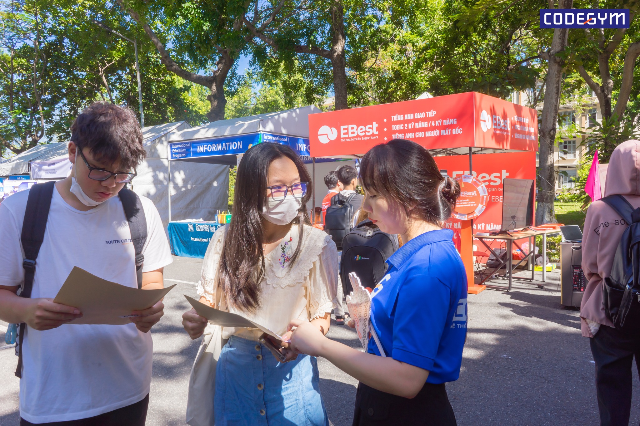 CodeGym Đà Nẵng chào đón Tân sinh viên Trường Đại học Kinh tế