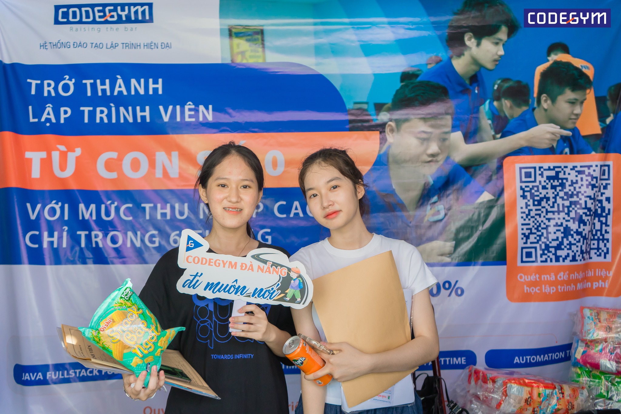 CodeGym Đà Nẵng chào đón Tân sinh viên Trường Đại học Kinh tế