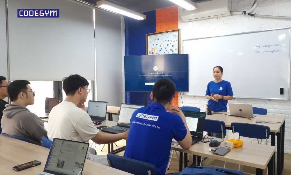 khai giảng lớp javaweb fullstack